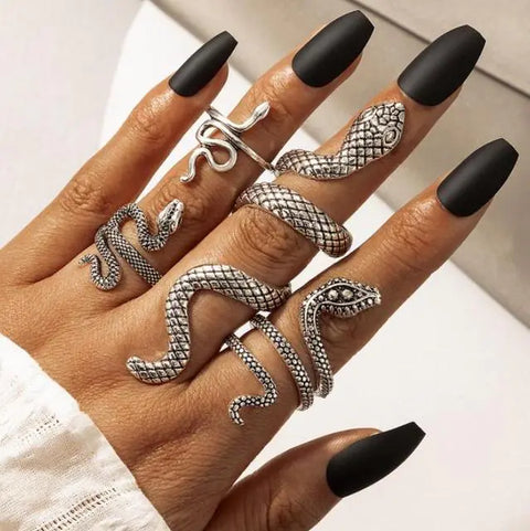 Dark Mystique Ring Collection